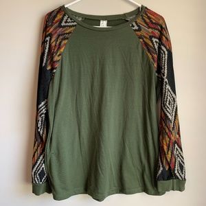 Long Sleeve T-shirt with Sweater Sleeves